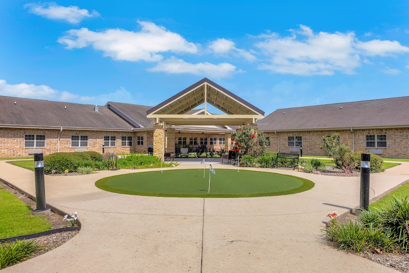 Exterior of Avir at Orem in Houston, TX