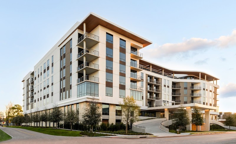 Exterior of Clearwater at The Heights in Houston, TX