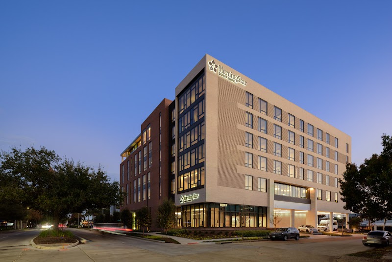 Exterior of MorningStar Assisted Living and Memory Care at River Oaks in Houston, TX