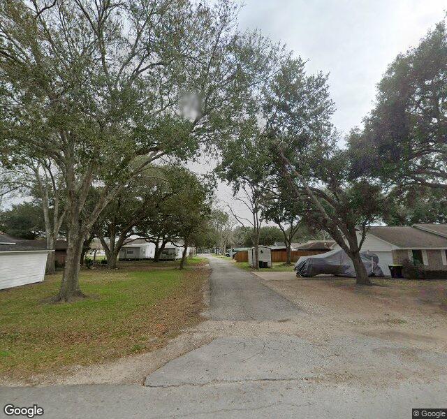 Exterior of Moving Mountains in Needville, TX