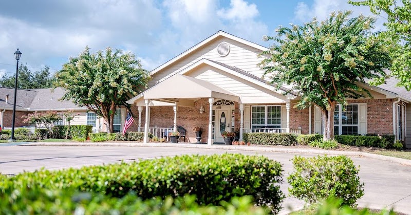 Exterior of Reserve at Braeswood Senior Living in Houston, TX