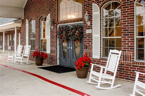 Exterior of Southern Knights Memory Care in Tomball, TX