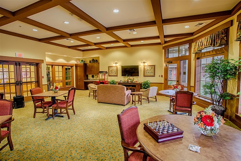 Exterior of The Broadmoor at Creekside Park in The Woodlands, TX