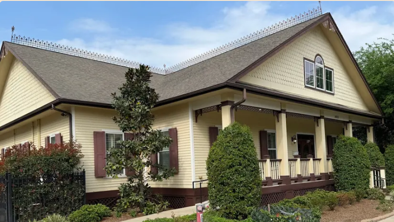 Exterior of The Villas of SCR at The Heights in Houston, TX