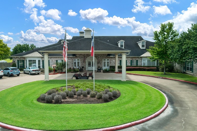 Exterior of Trinity Oaks of Pearland in Pearland, TX