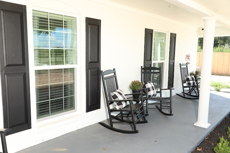 Exterior of Victorious Assisted Living in Santa Fe, TX